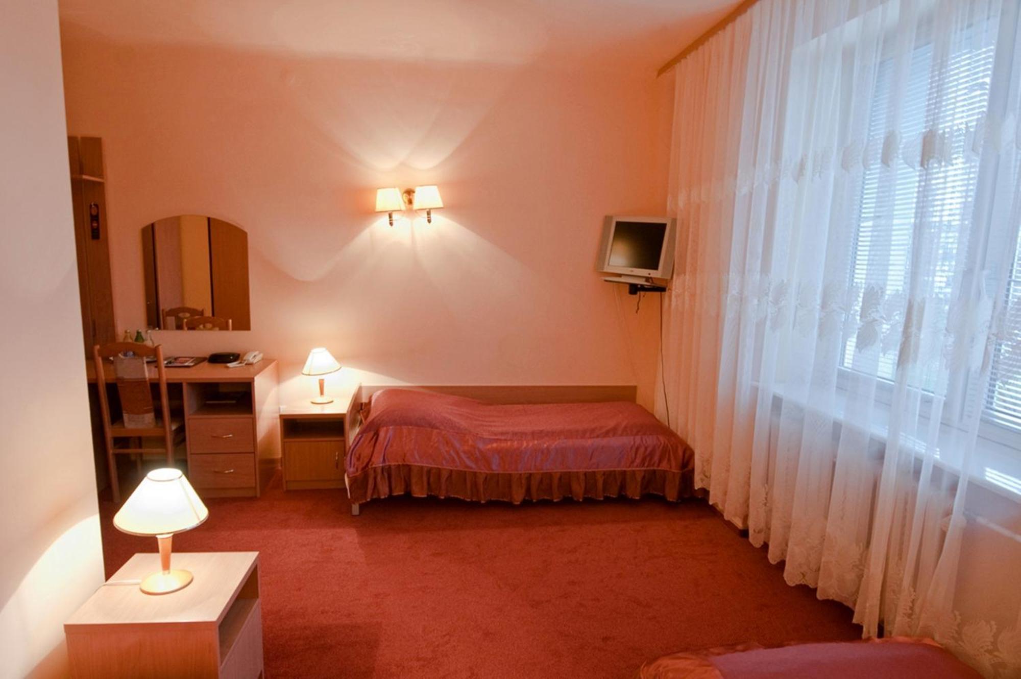 Iskra Hotel Radom Quarto foto