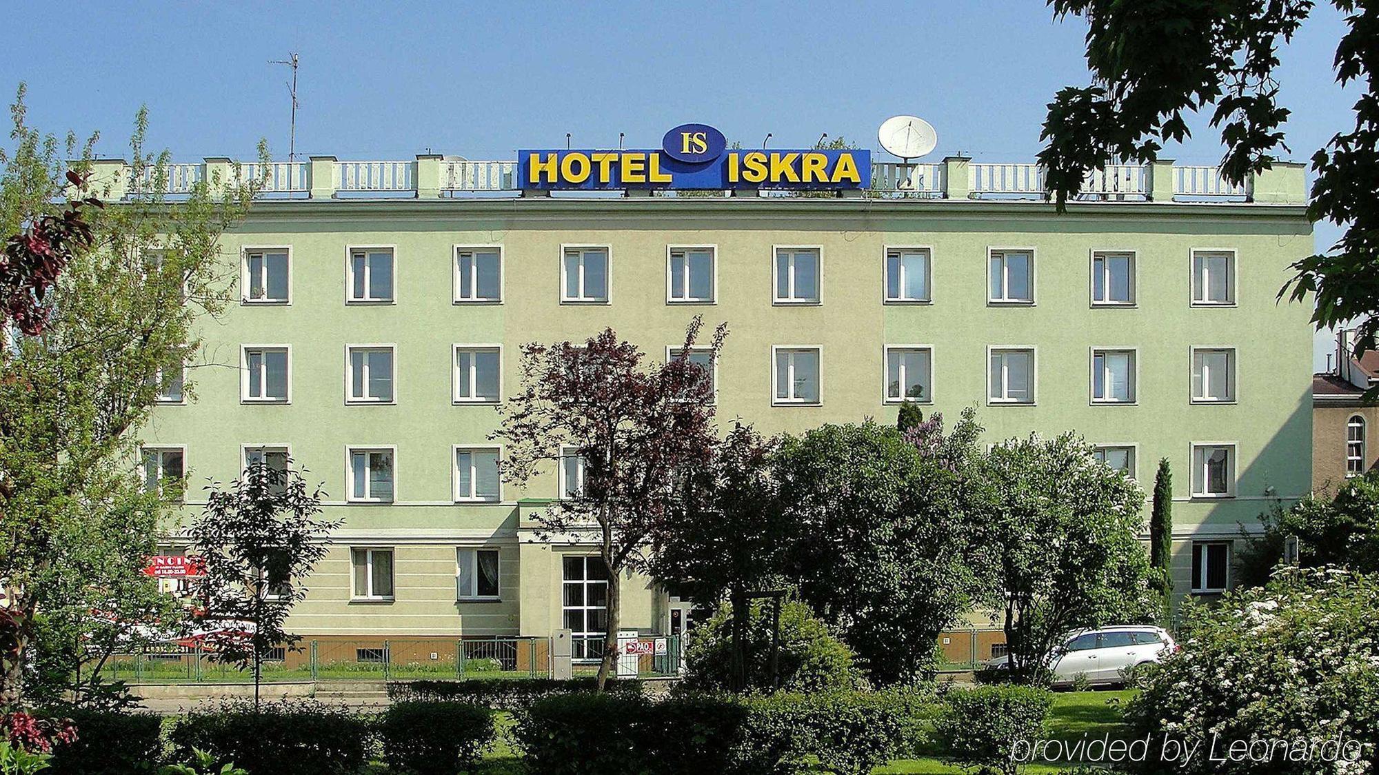 Iskra Hotel Radom Exterior foto