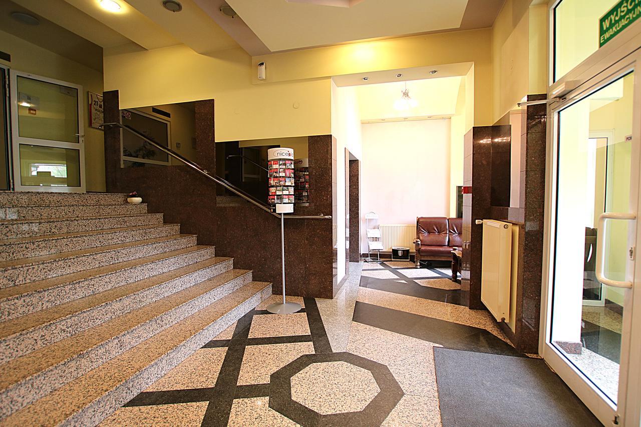 Iskra Hotel Radom Quarto foto