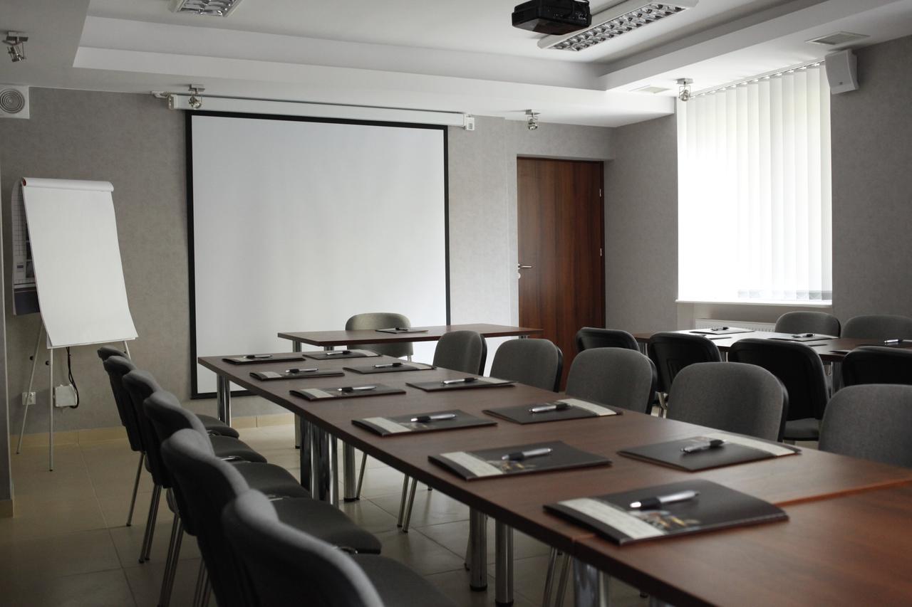 Iskra Hotel Radom Quarto foto