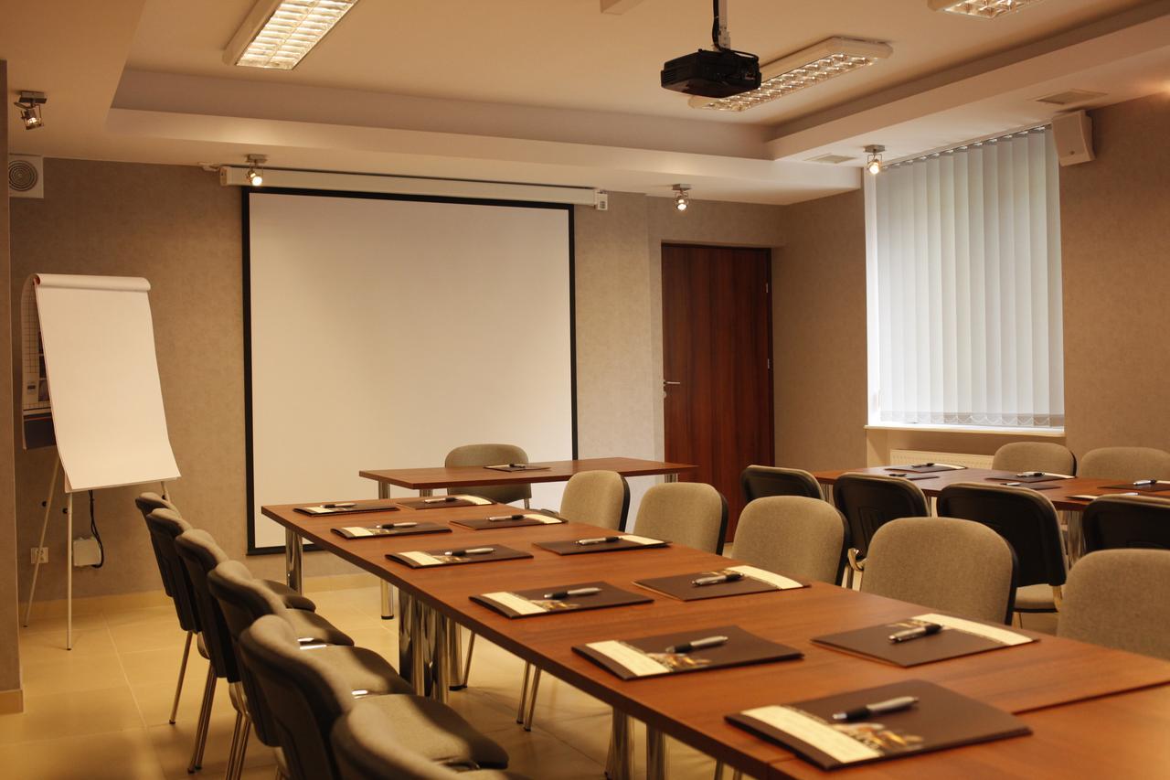 Iskra Hotel Radom Quarto foto