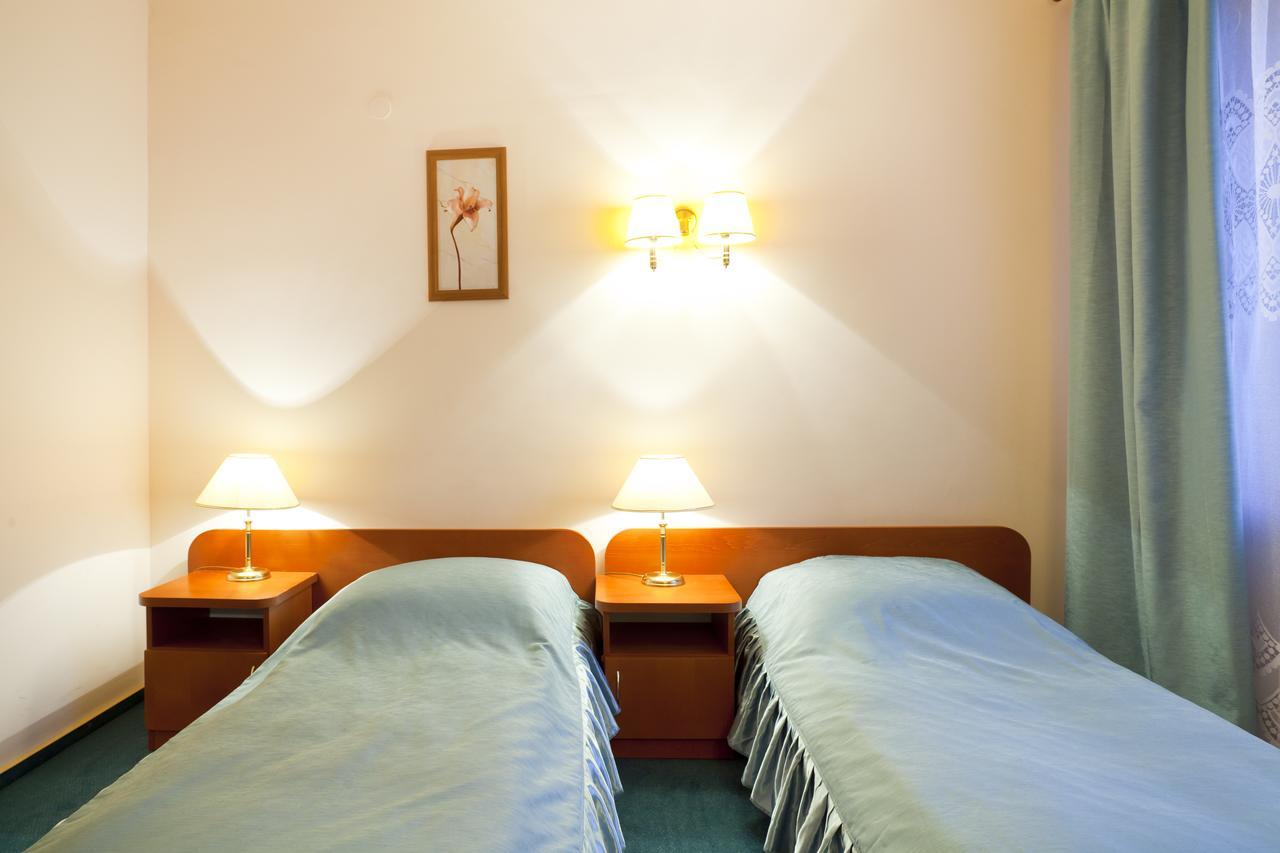 Iskra Hotel Radom Quarto foto