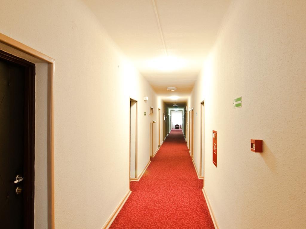 Iskra Hotel Radom Exterior foto